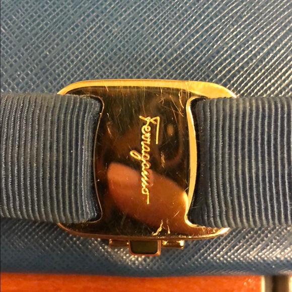 ❌❌❌SOLD❌❌❌Salvatore Ferragamo Blue wallet - Picture 3 of 8